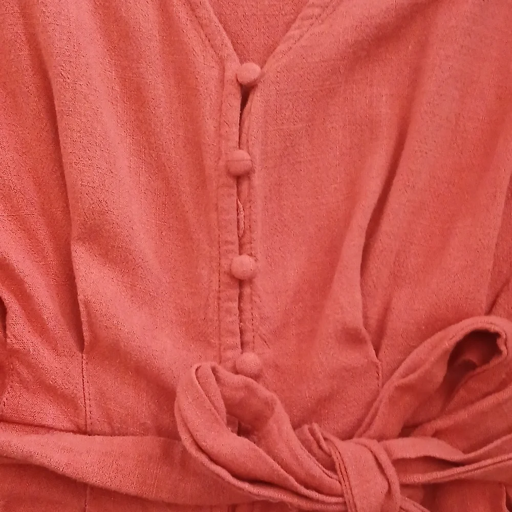 Lush coral solid tie waist Romper size Small - Picture 3 of 15